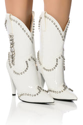 AZALEA WANG FREIDA EMBELLISHED BOOTIE IN WHITE