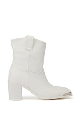 AZALEA WANG JOLYN WHITE WESTERN BOOTIE