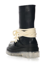 AZALEA WANG STOKES BLACK FLATFORM BOOTIE