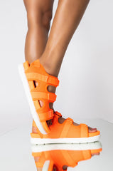 LET'S RIDE FLATFORM SANDAL