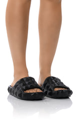 SERVING ROMA BLACK SLIP ON SANDAL