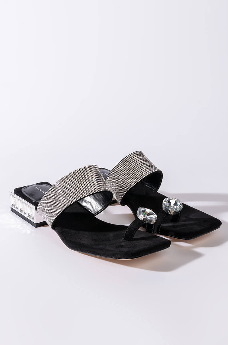 AZALEA WANG DIAMOND DREAMING FLAT SANDAL IN BLACK