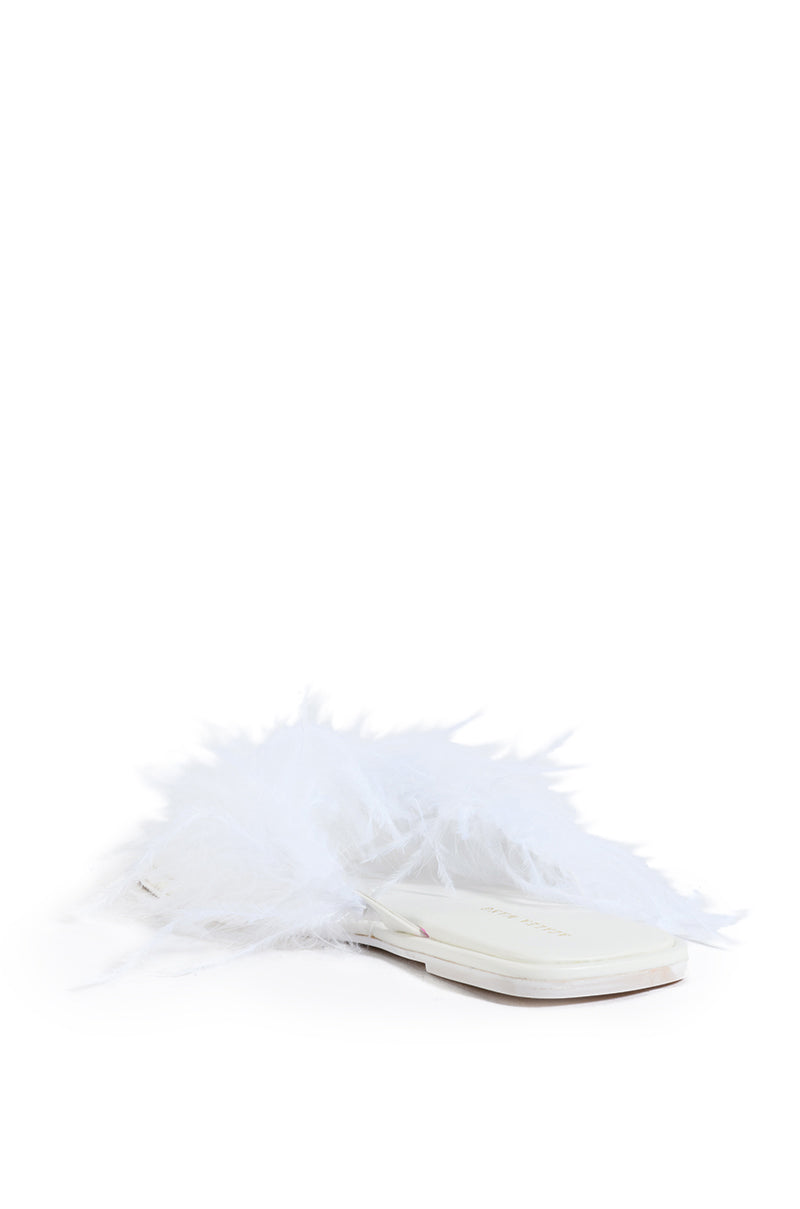 AZALEA WANG PAMMY FEATHER FLAT SANDAL IN WHITE