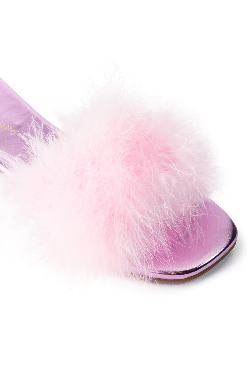 AZALEA WANG PAISLEY FLAT FEATHER SANDAL IN PINK