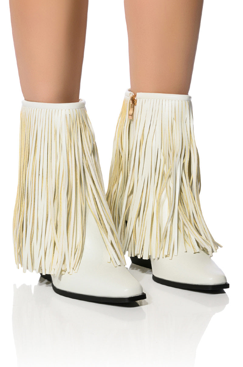 AZALEA WANG SCARLETT CHUNKY BOOTIE IN WHITE