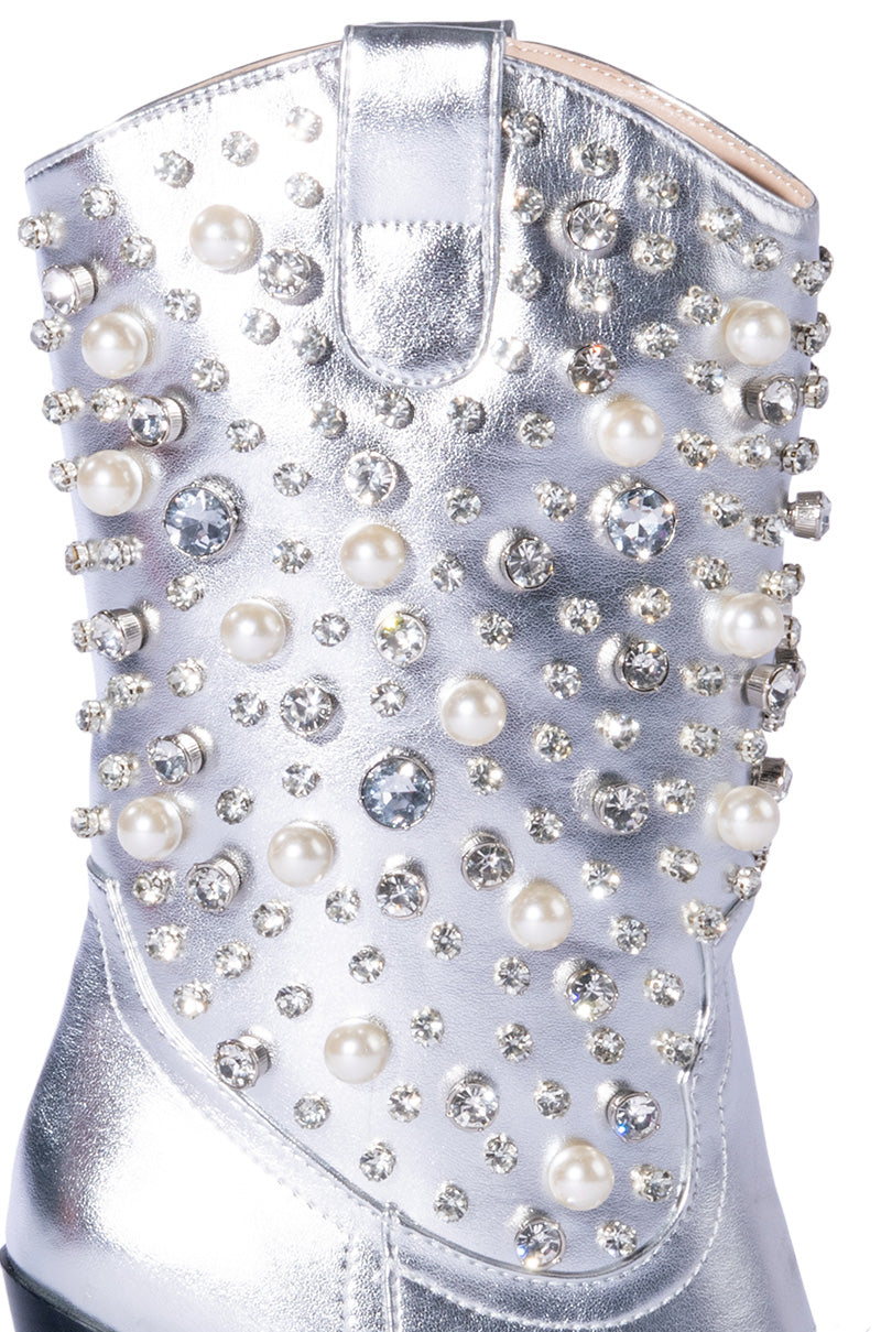 AZALEA WANG DYLAN WESTERN BOOTIE IN SILVER
