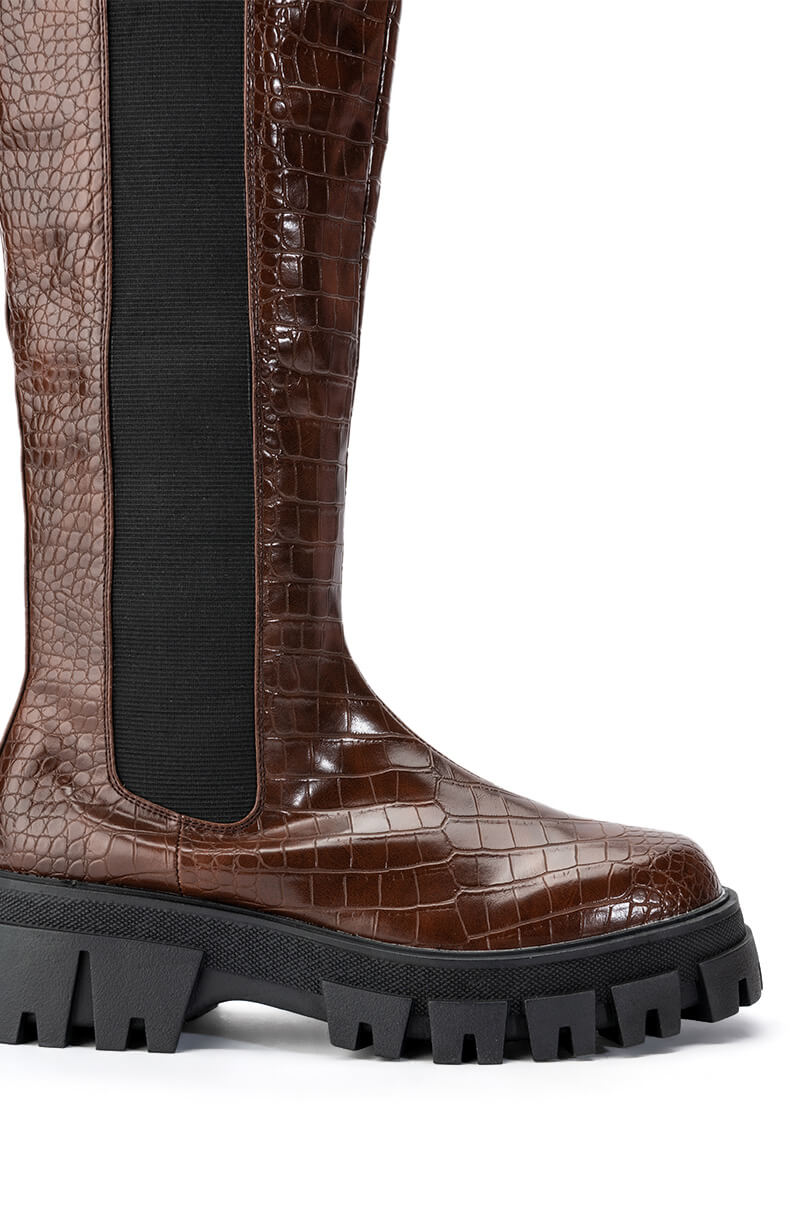 AZALEA WANG KENSINGTON FLATFORM BOOT IN BROWN
