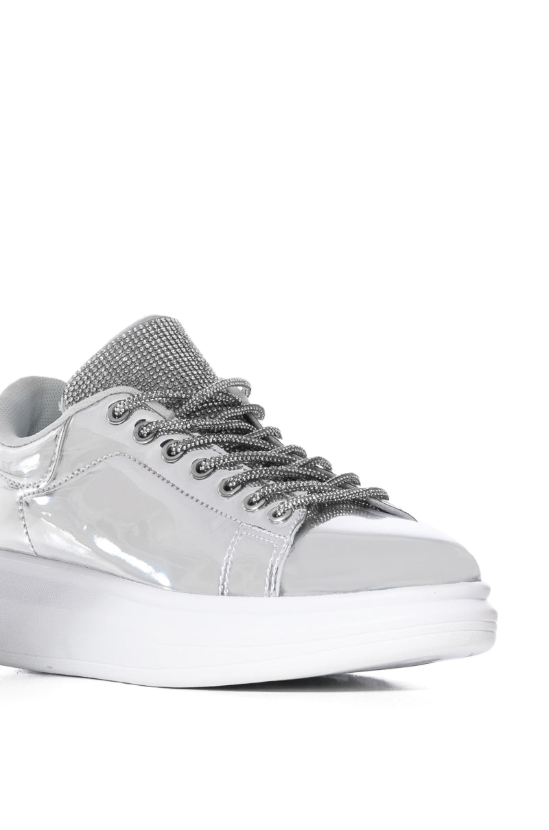 GLEAM TEAM METALLIC SNEAKER IN SILVER