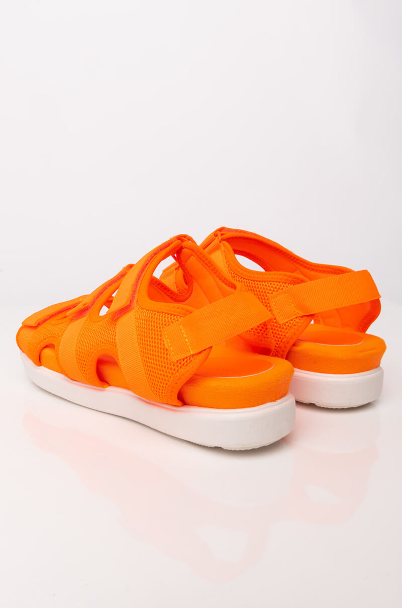 LET'S RIDE FLATFORM SANDAL