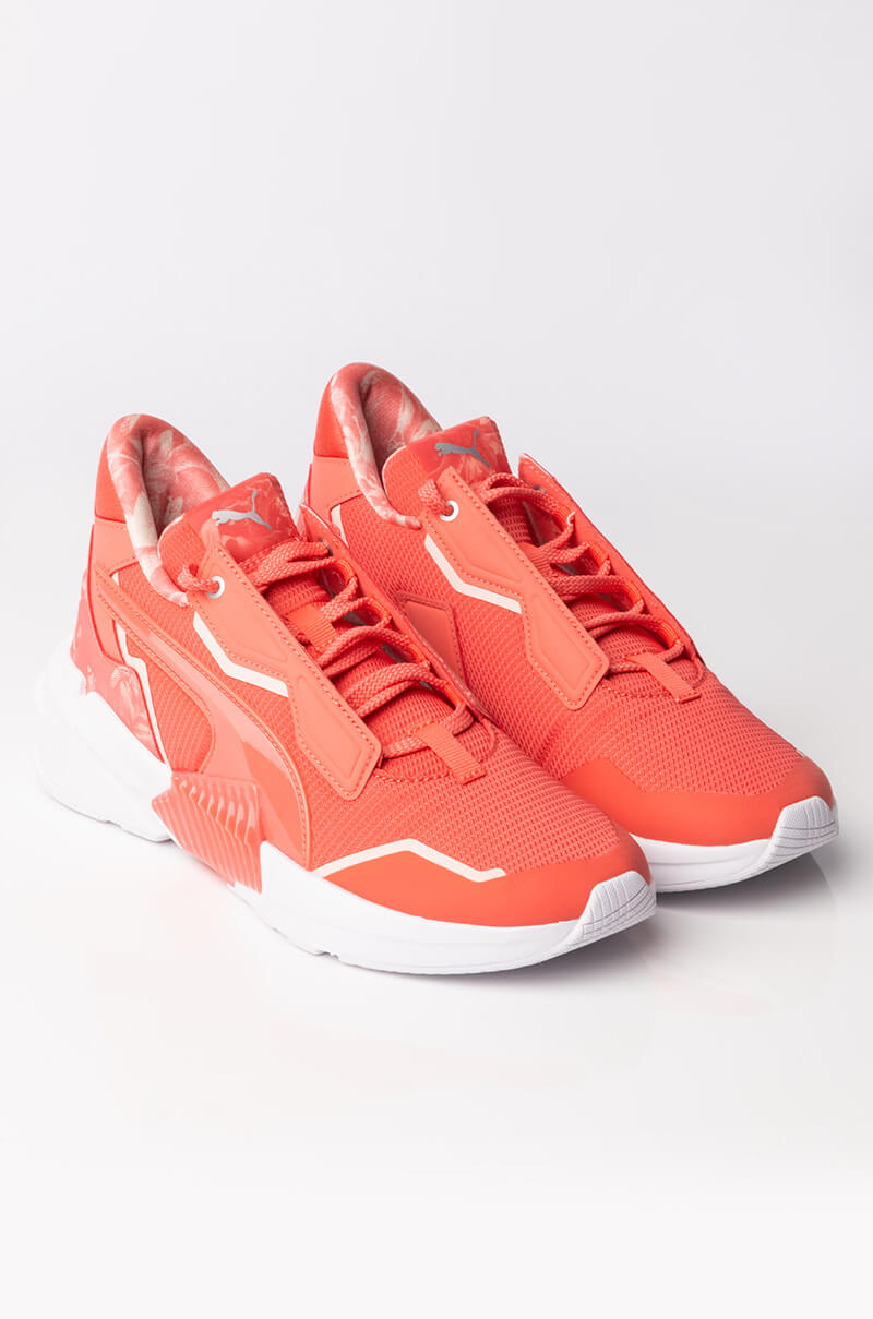 PUMA PROVOKE XT UNTAMED FLORAL SNEAKER