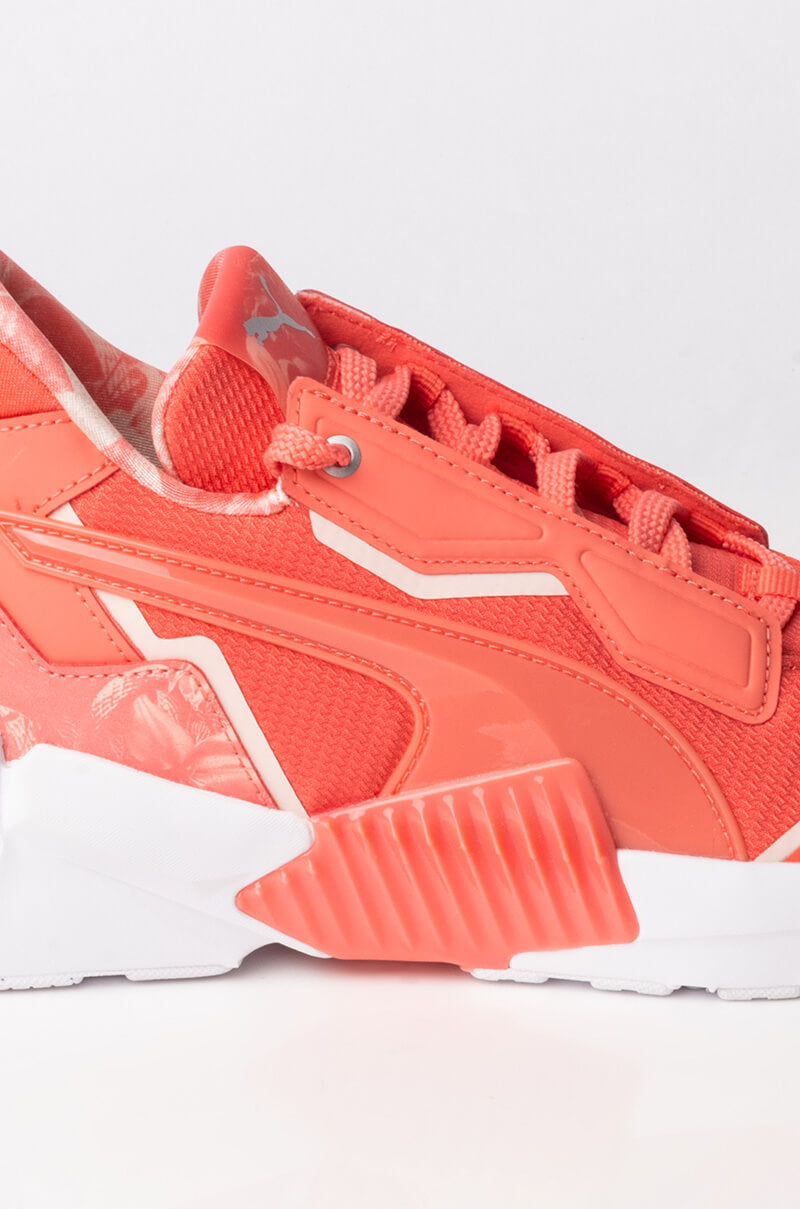 PUMA PROVOKE XT UNTAMED FLORAL SNEAKER